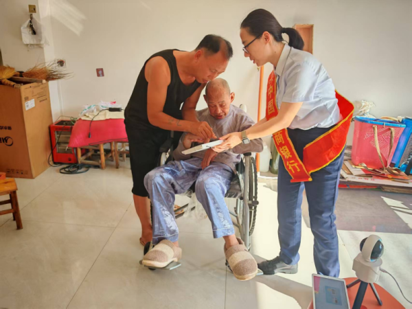 九八策略 工行兴义望谟支行：社保服务零距离 温暖直抵心坎里